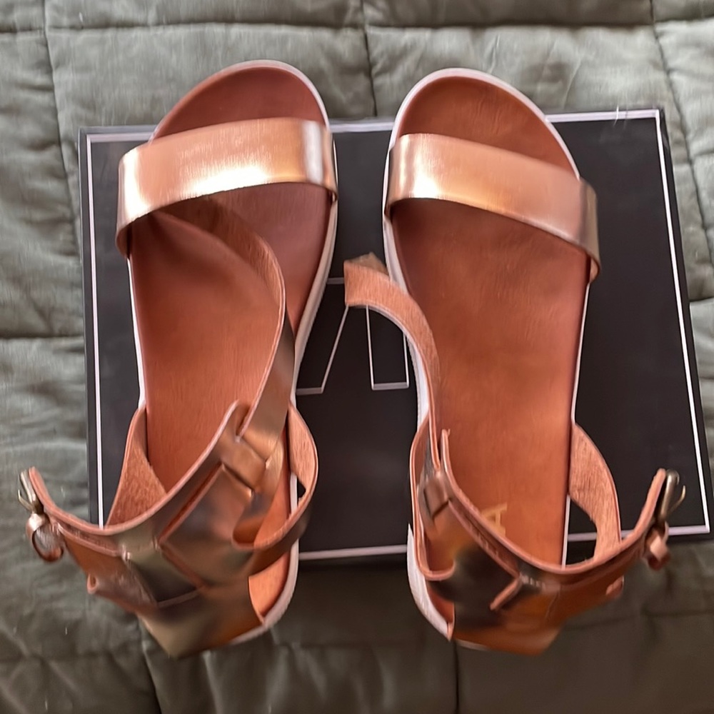 MIA platform sandals